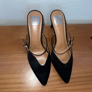 DV by Dolce Vita Black Pointed-Toe Heels
